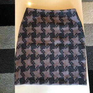 Large Houndstooth Wool Skirt